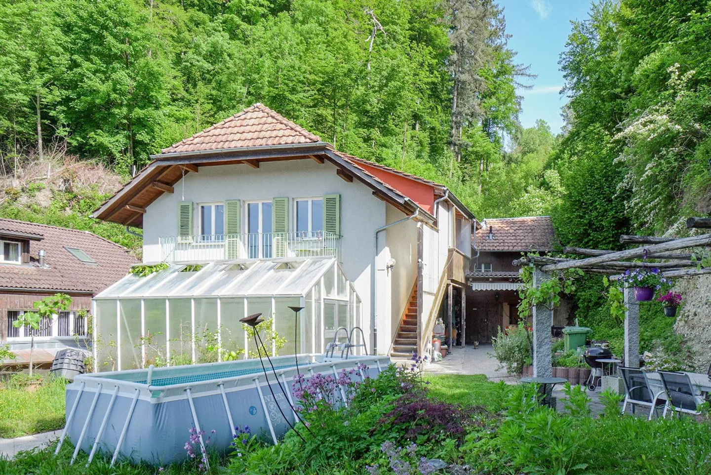 Duplex Charmant avec Jardin & Piscine - Photo 1 sur 5