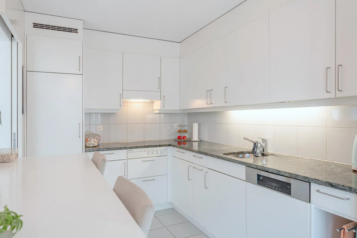 Appartamento attraente con due box auto e una stanza hobby - Foto 9 di 13