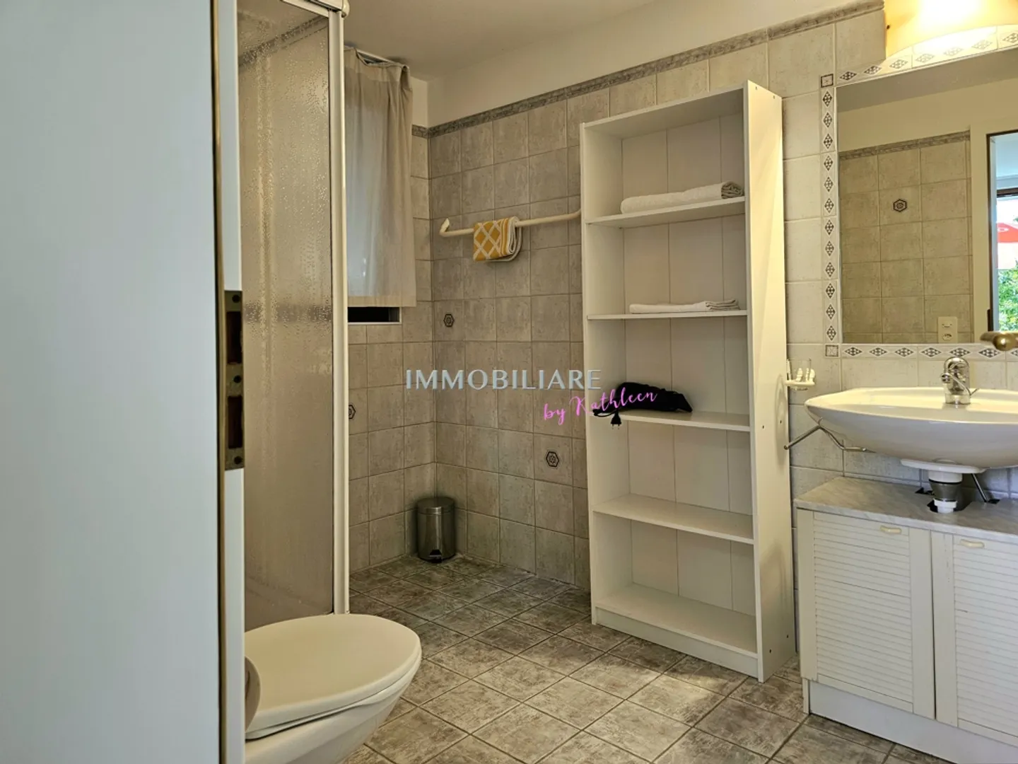 Idilliaco ai margini del bosco, soleggiato, tranquillo, vicino ai mezzi pubblici: Casa con studio separato - Foto 15 di 27