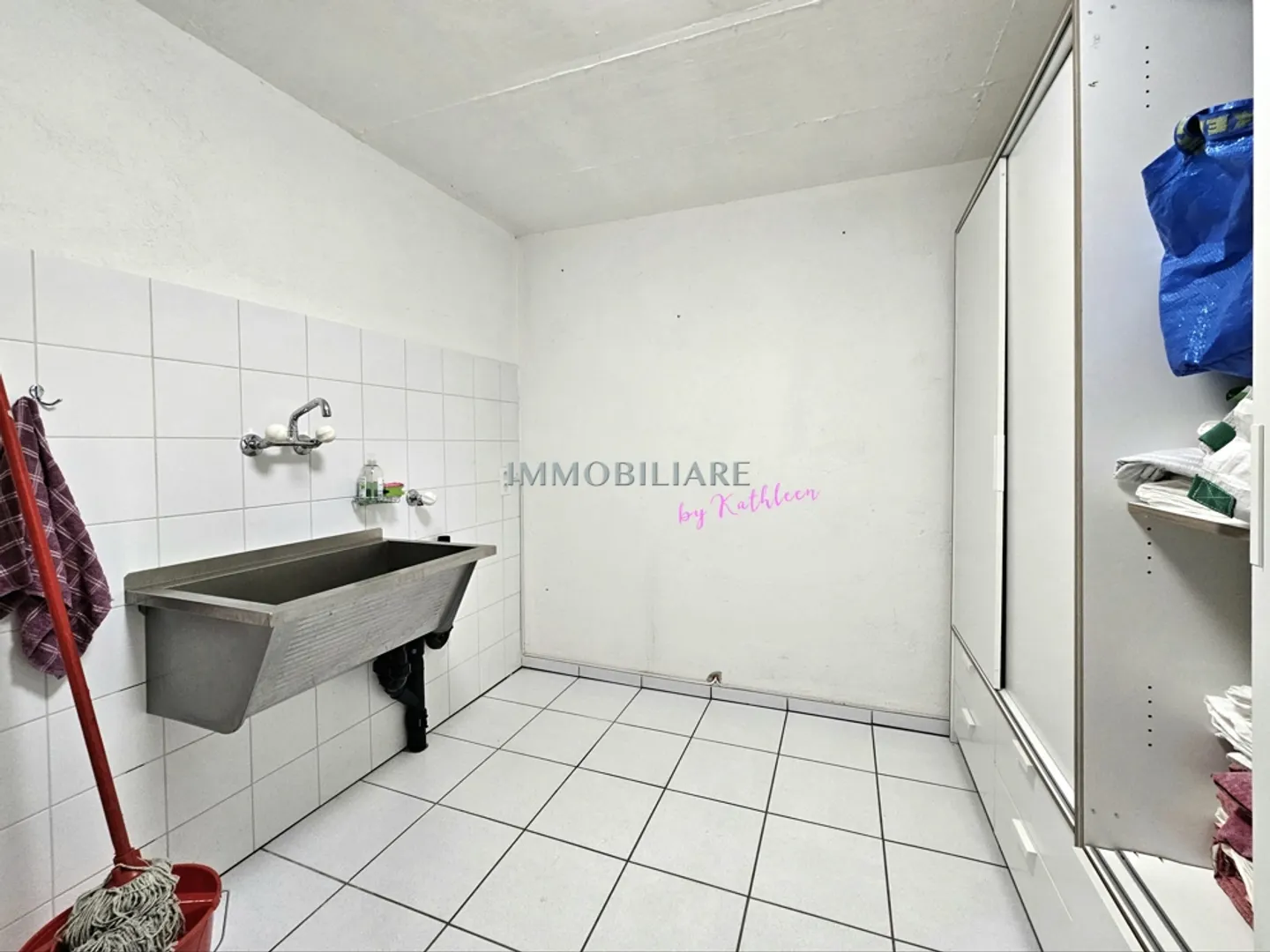 Idilliaco ai margini del bosco, soleggiato, tranquillo, vicino ai mezzi pubblici: Casa con studio separato - Foto 25 di 27