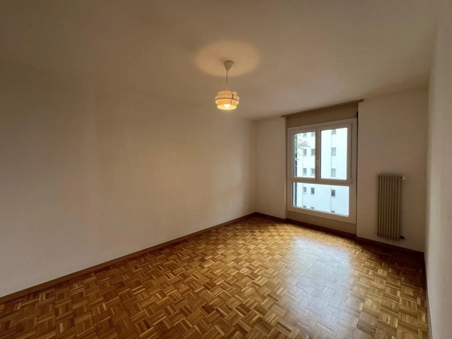 Bellissimo appartamento di 2 camere - Foto 3 di 6