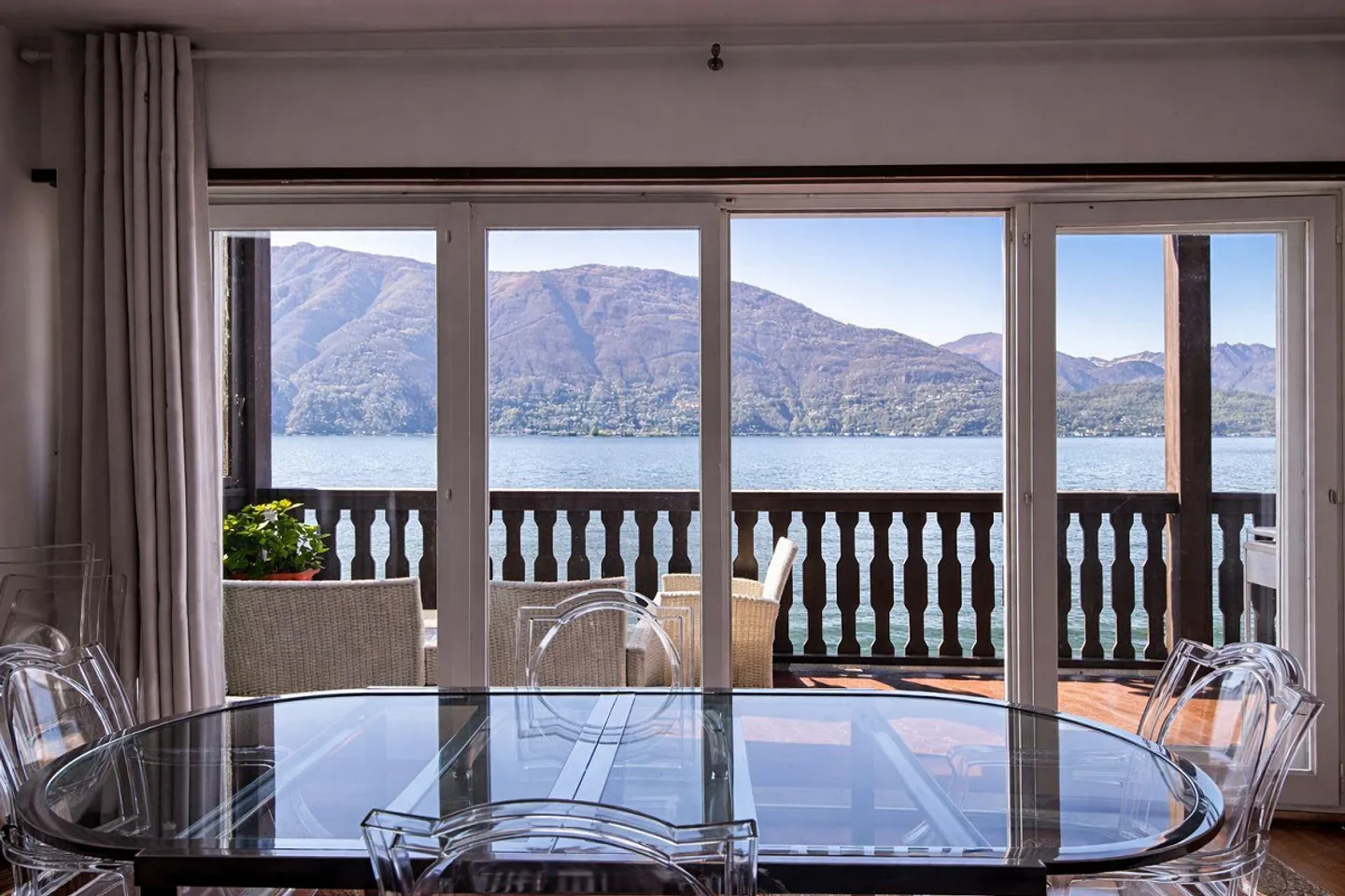 A Dream on Lake Maggiore – Two Apartments Directly on the Water - Photo 1 of 30