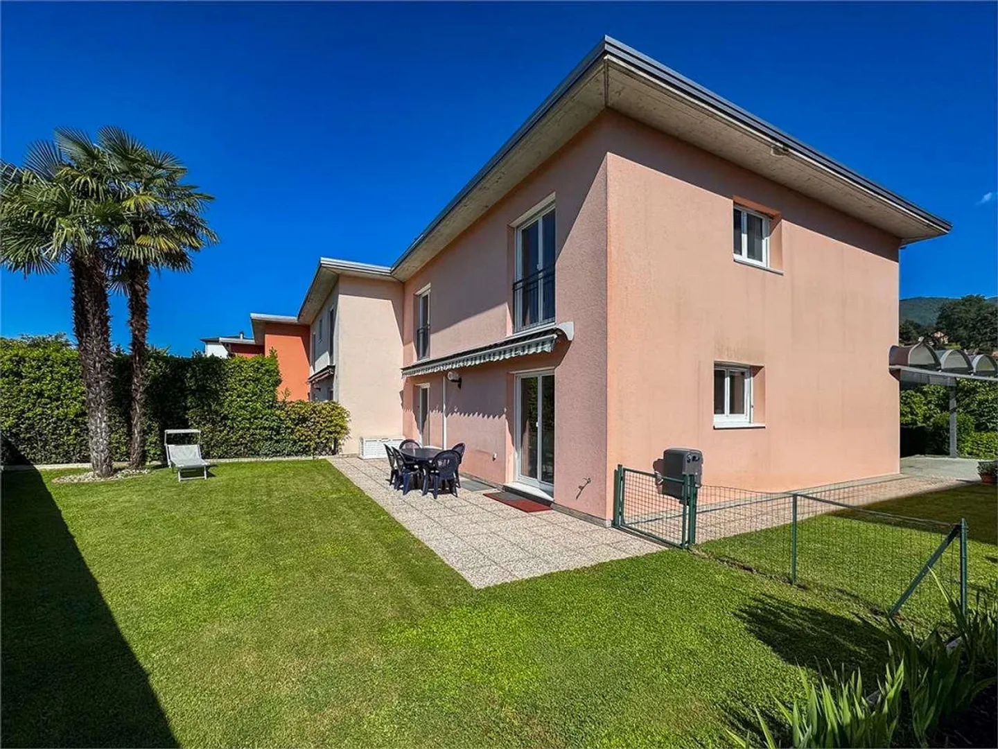 Vacallo : Maison mitoyenne avec jardin privé - Photo 1 sur 13