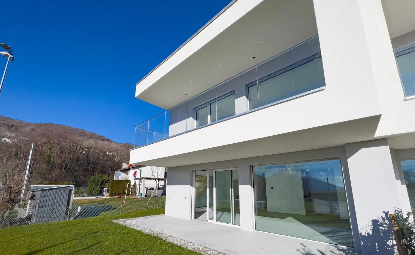 Villetta con giardino in affitto ad Arogno - Foto 1 di 10