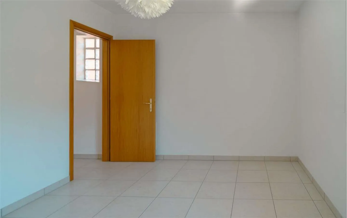 Vacallo : Maison mitoyenne avec jardin privé - Photo 12 sur 13