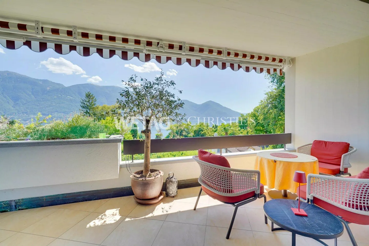 Exklusives & grosszügiges Penthouse mit Panoramablick auf den See in Ascona zu verkaufen - Foto 2 von 13