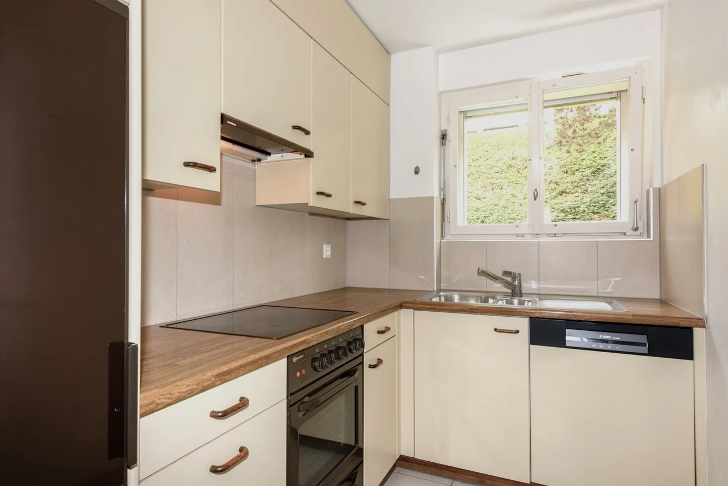 Enjoy a sunny accommodation - Photo 5 of 8