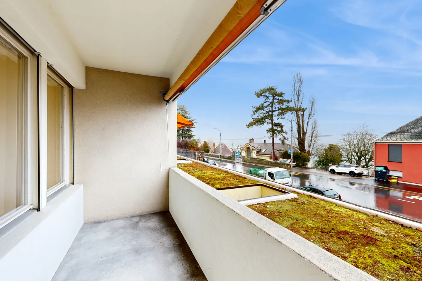 Enjoy a sunny accommodation - Photo 7 of 8