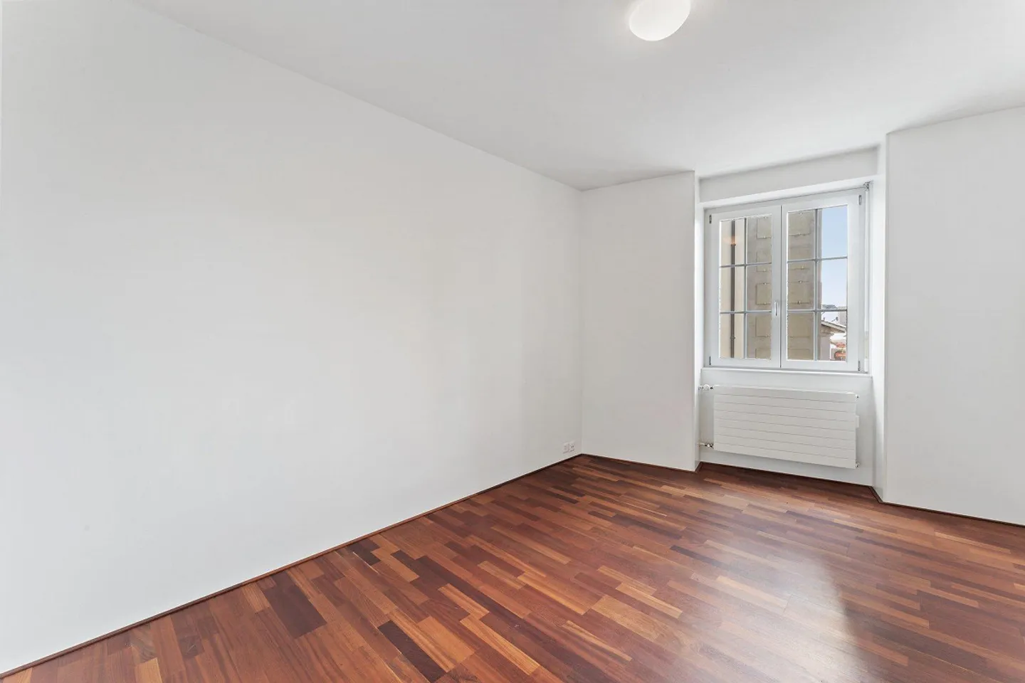 Elegante Stadtwohnung mit Aussicht - Foto 8 von 11