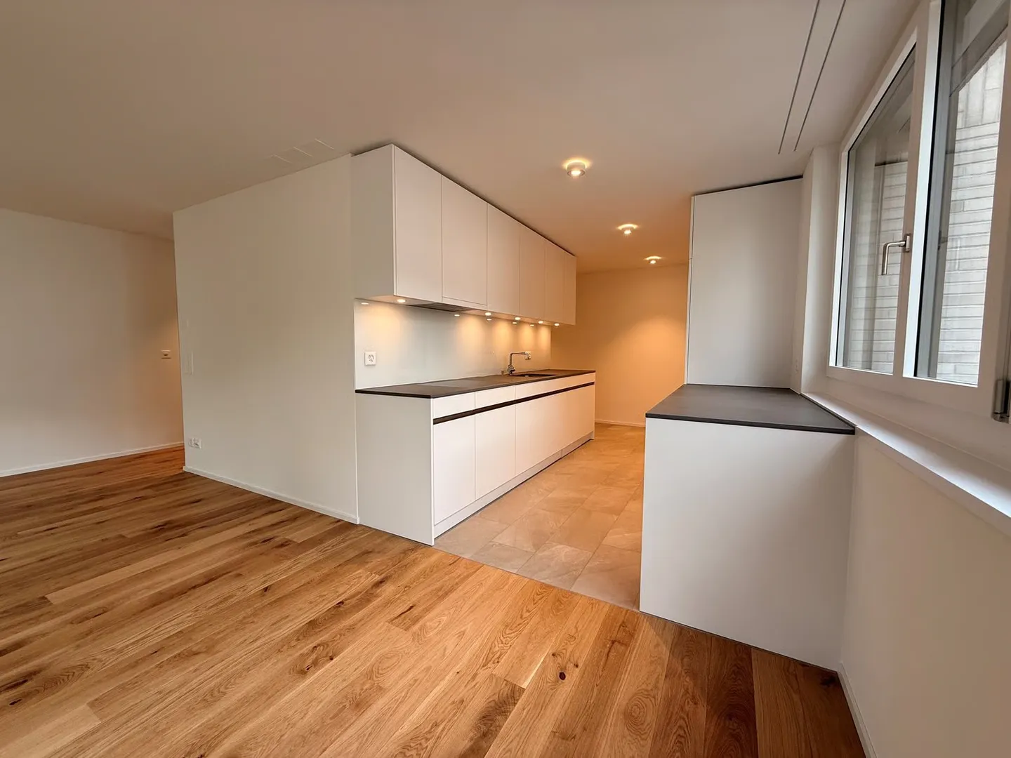 Beautiful 3.5-room garden apartment in Rümlang – stylish new building with high living comfort - Photo 2 of 10