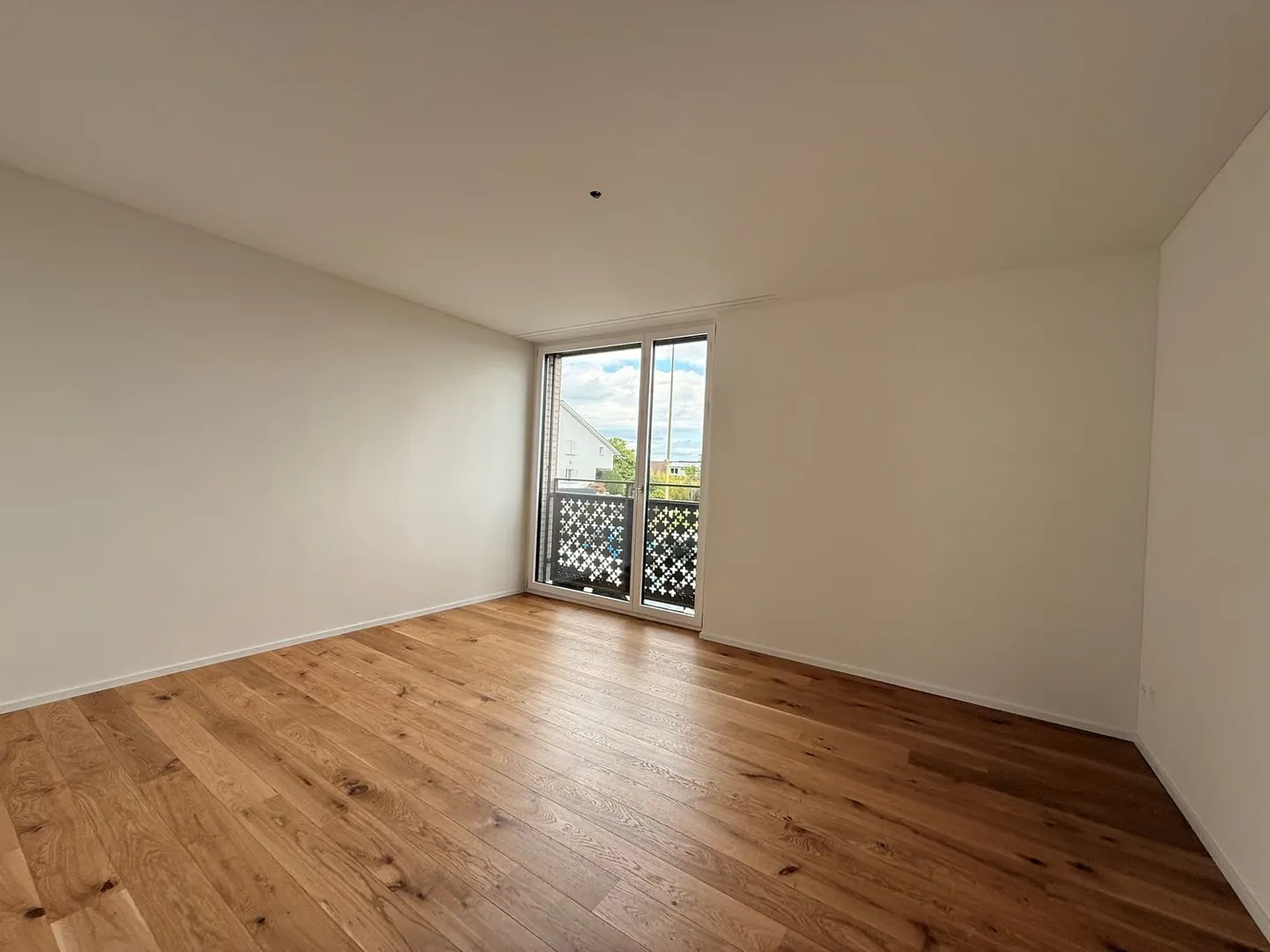 Beautiful 3.5-room garden apartment in Rümlang – stylish new building with high living comfort - Photo 5 of 10