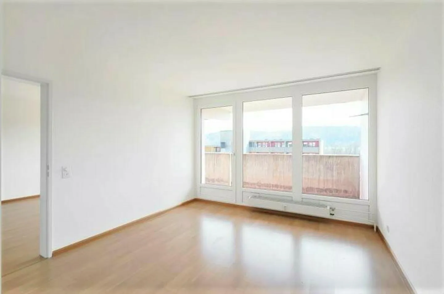 Gemütliche Wohnung mit Balkon - Foto 2 von 6