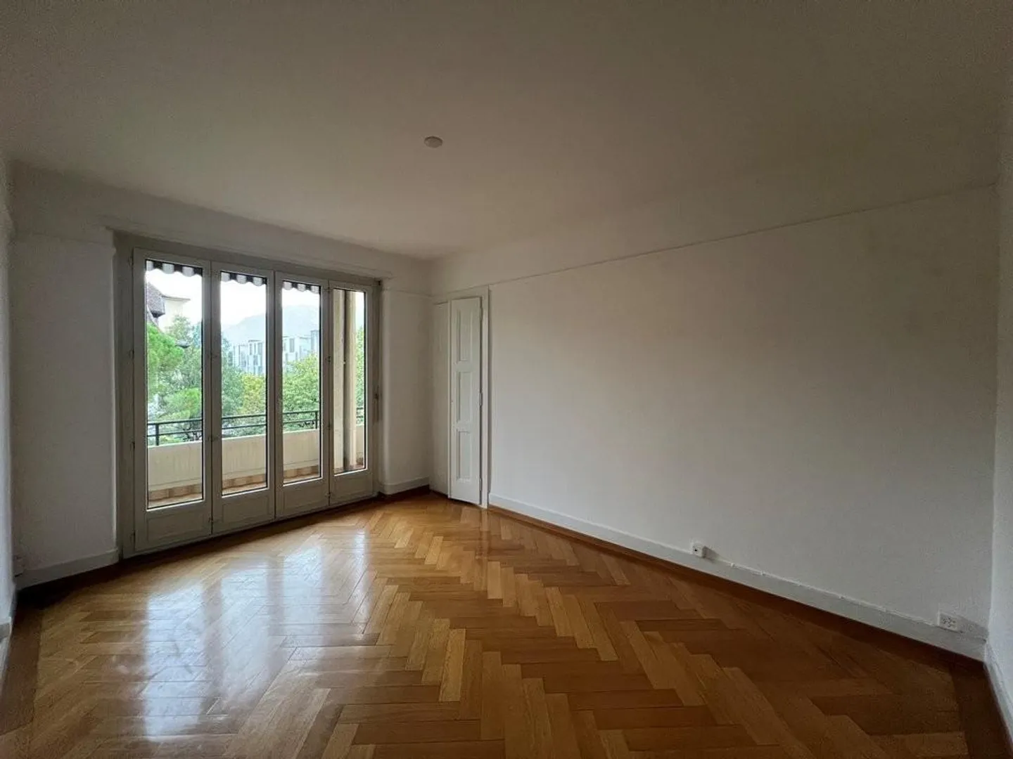 Einen Steinwurf vom See und der Innenstadt entfernt - Foto 2 von 6