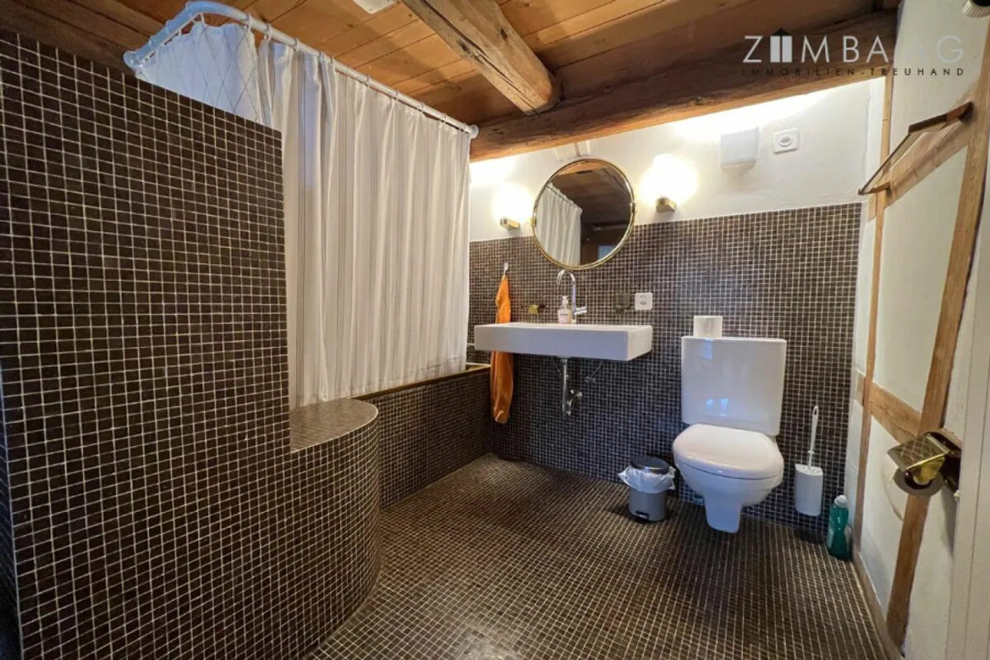 Affascinante casa plurifamiliare a Erlen - Foto 18 di 23