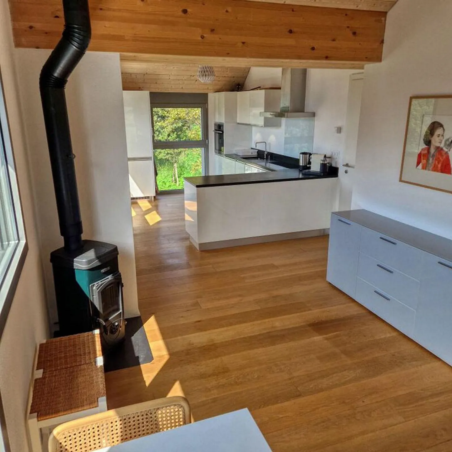 Appartamento al primo piano di 3 ½ locali,  molto soleggiata e con vista sul lago della Verzasca e lago Maggiore | 3 ½ -Zimmerwohnnung am 1. Stock, sehr sonnig und mit Blick auf den Verzasca See und Lago Maggiore - Foto 3 di 9