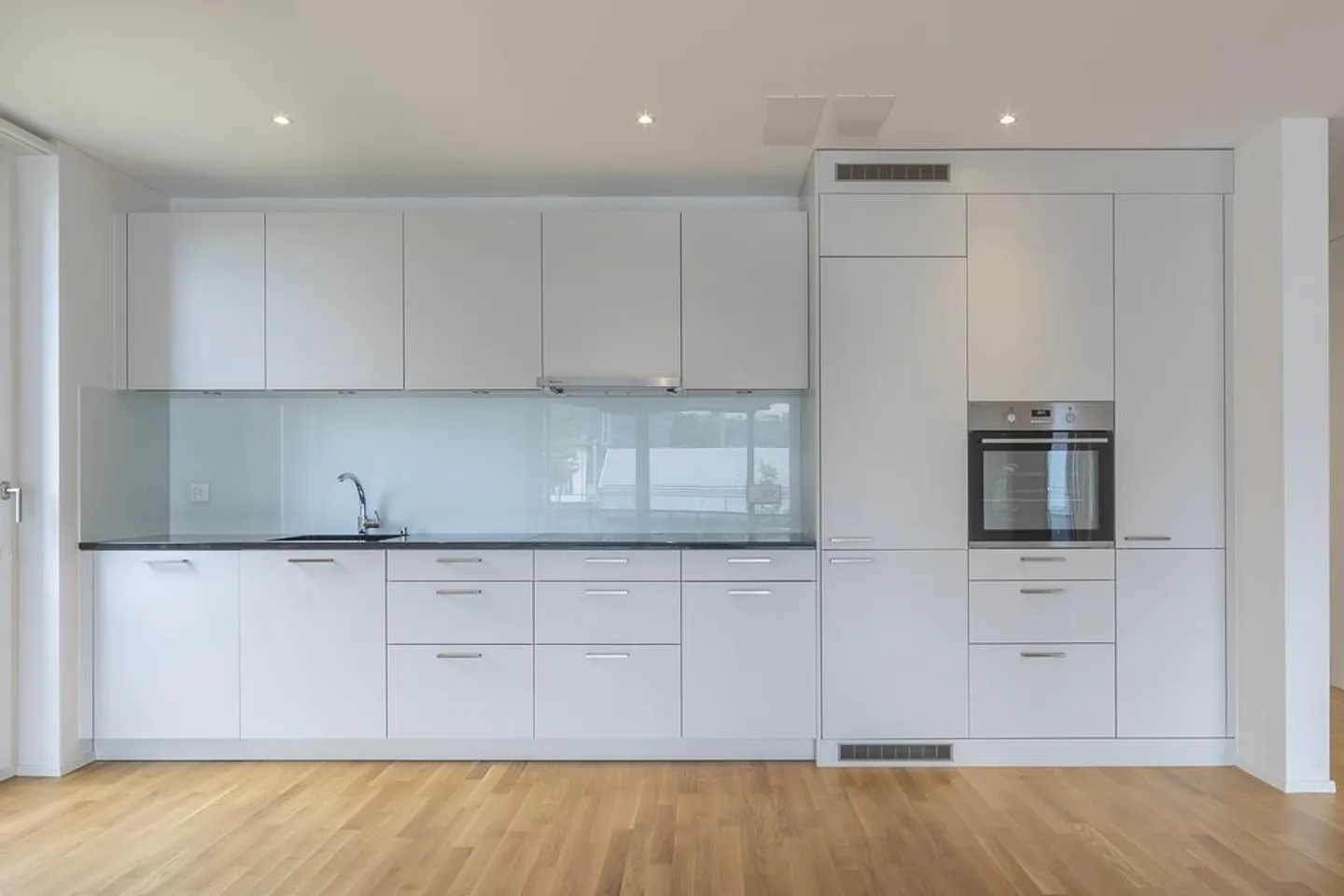 Charmante appartement dans le quartier de Lorymatte vous attend! - Photo 2 sur 11