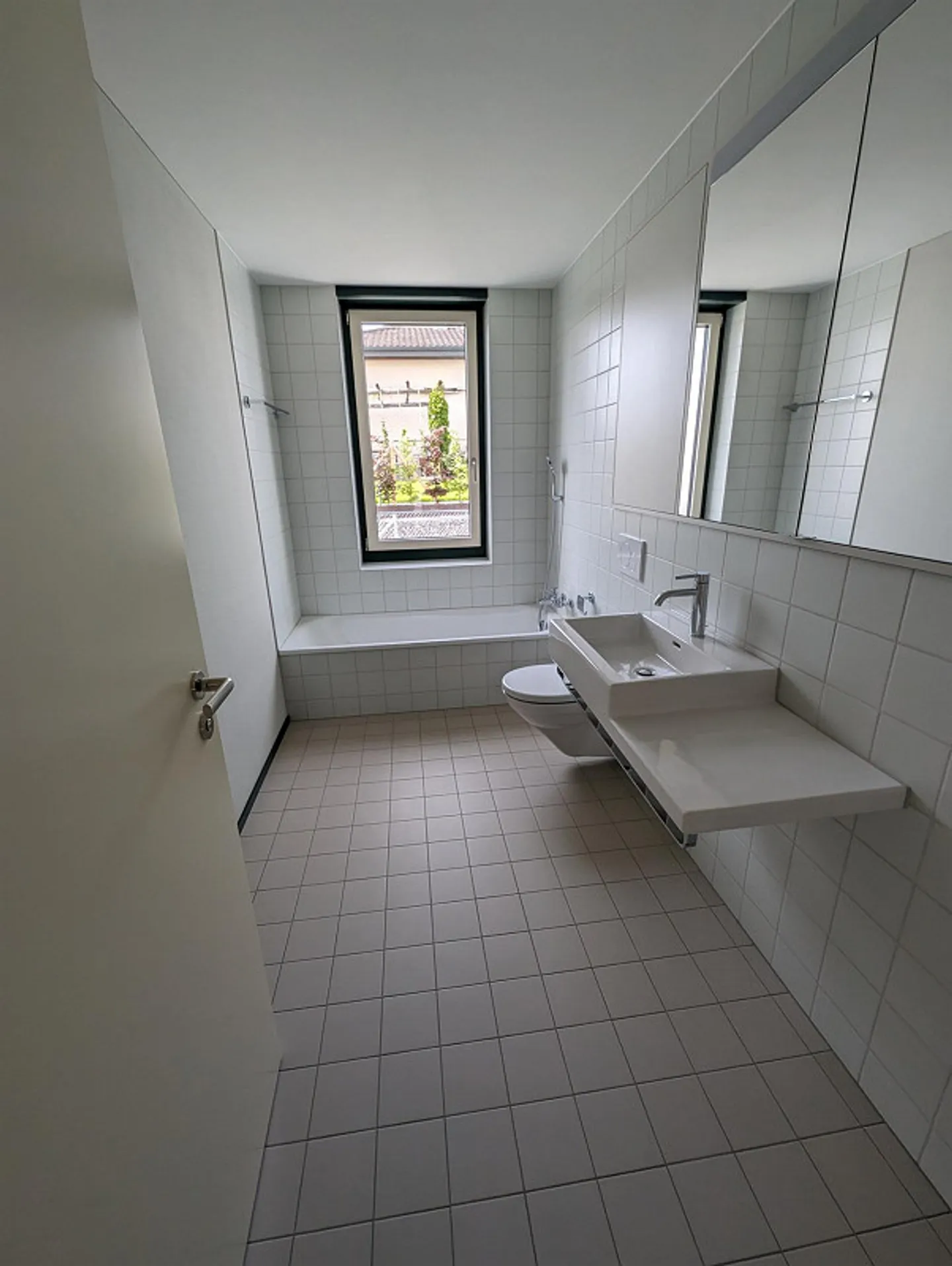 Appartamento moderno di 4,5 stanze nel quartiere Schönbühl - Foto 4 di 12