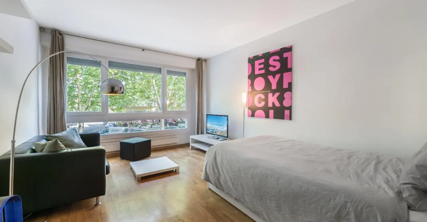 Studio luminoso e ben posizionato a Charmilles, Ginevra - Foto 1 di 5