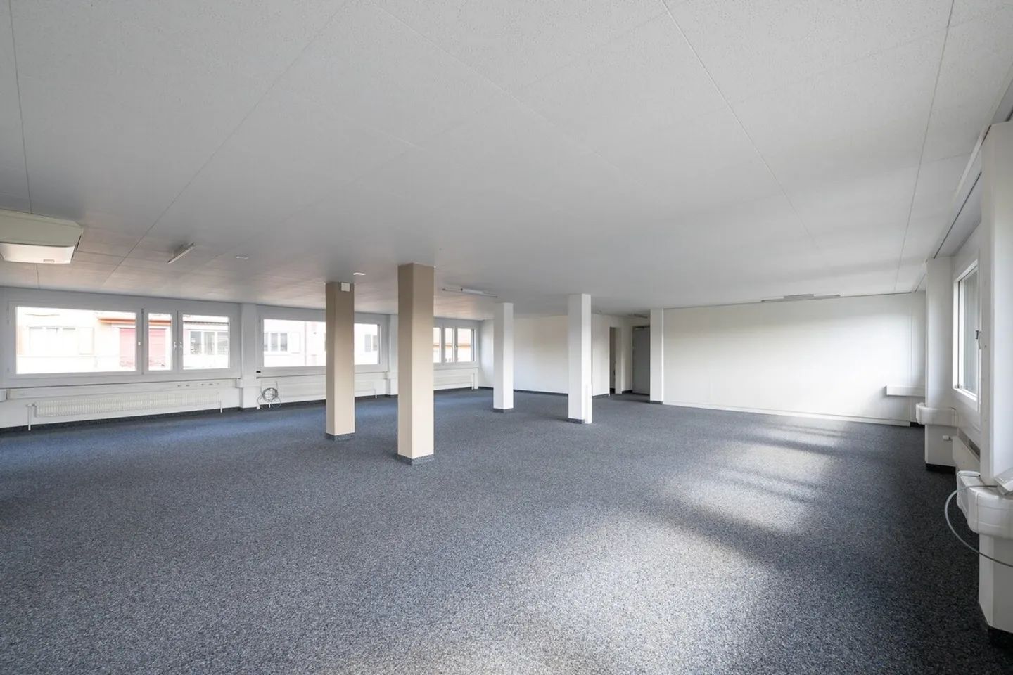 Moderne Bürofläche an zentraler Lage in Bern  175m² mit idealer Infrastruktur - Foto 3 von 7
