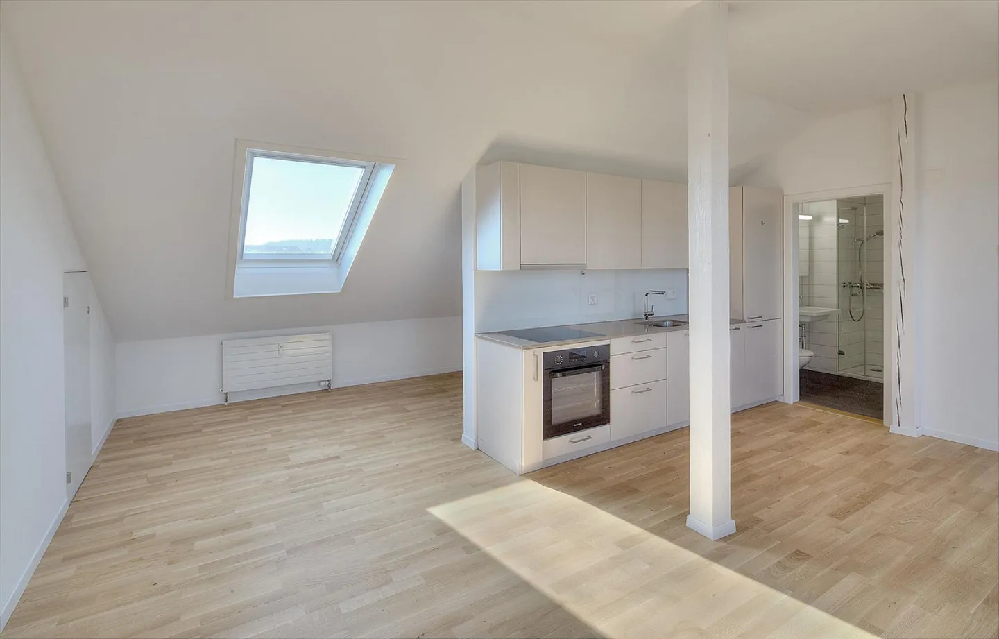 Gemütliche Wohnung mit moderner Küche - Foto 2 von 6