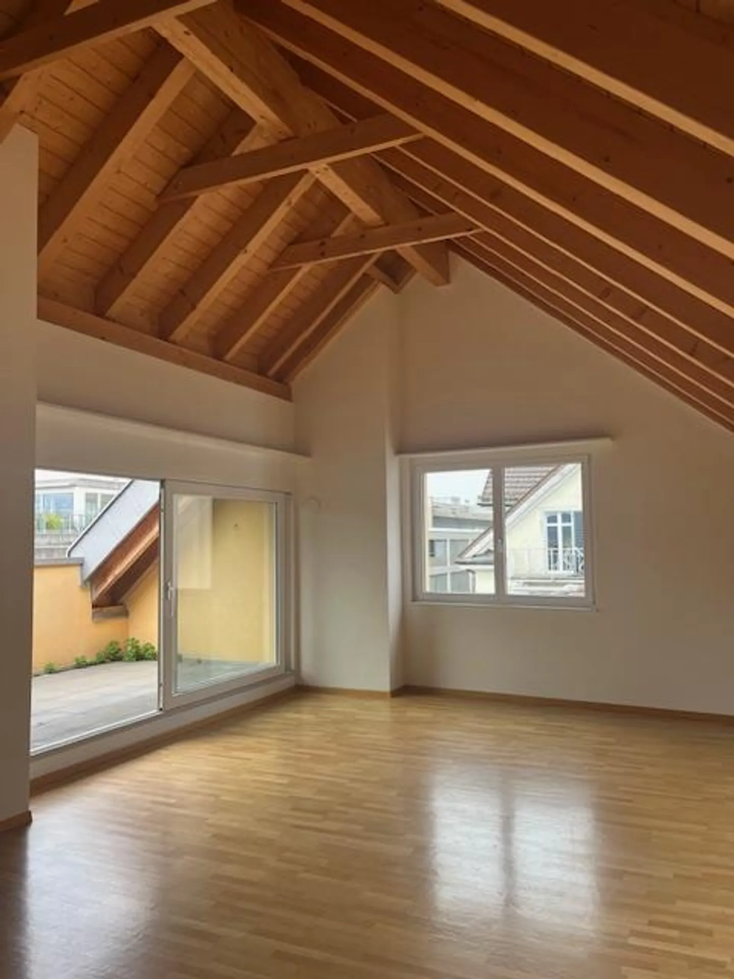 Appartamento duplex di 6,5 stanze (adatto per la condivisione) - Foto 1 di 12