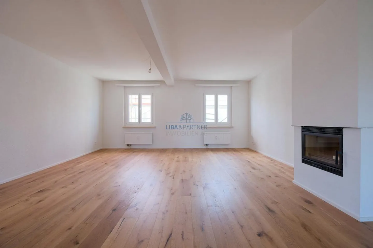 «Totalsanierte Maisonette mit elegantem Flair, Altbau trifft Moderne» - Foto 1 von 13