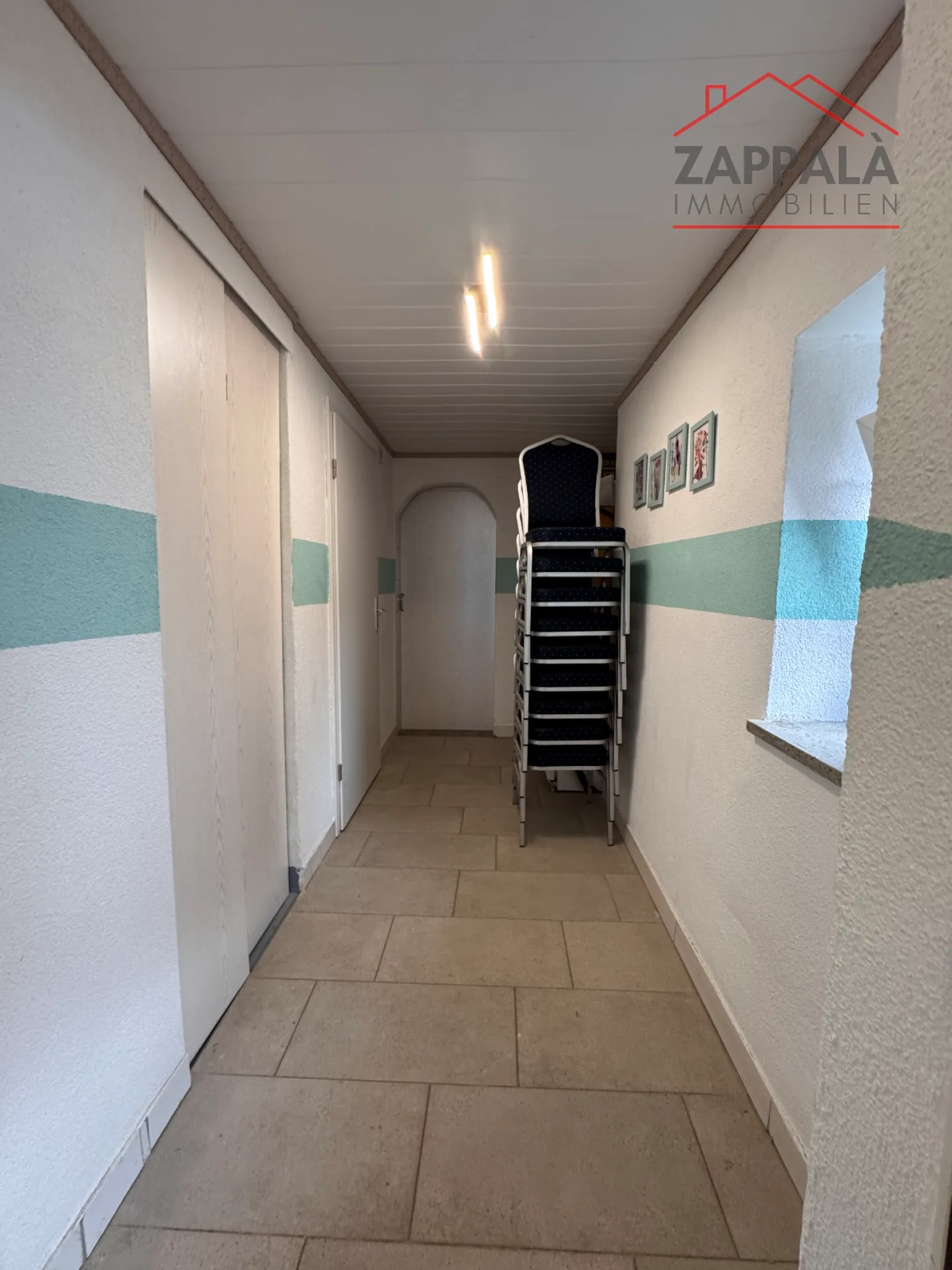 Affascinante casa a schiera angolare in posizione centrale a Hölstein – spaziosa, ben curata e con vista sulla Vordere Frenke - Foto 8 di 38
