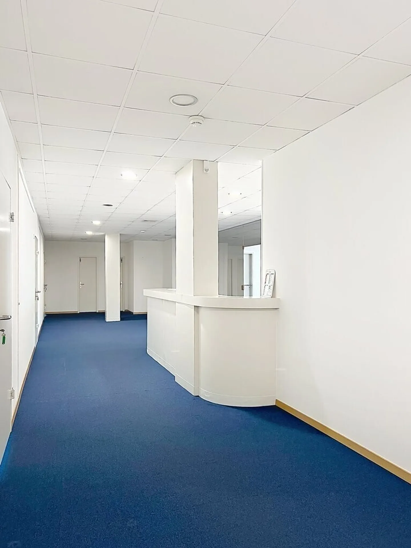 Bright Offices in the Heart of Nyon - Photo 3 of 7