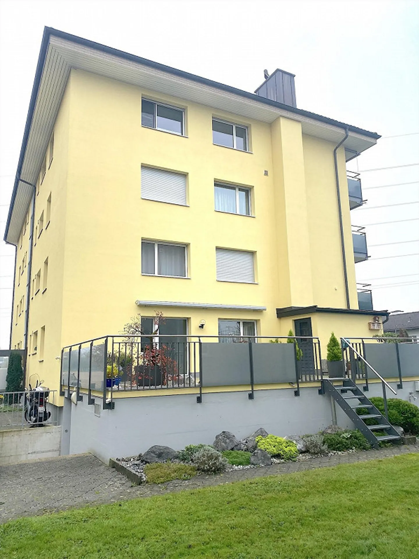 Appartamento ristrutturato di 4,5 stanze con vista panoramica non ostacolata - Foto 1 di 7