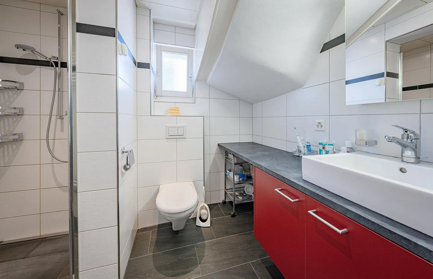 Lovely House in Chalet Style in Gümligen - Photo 7 of 8