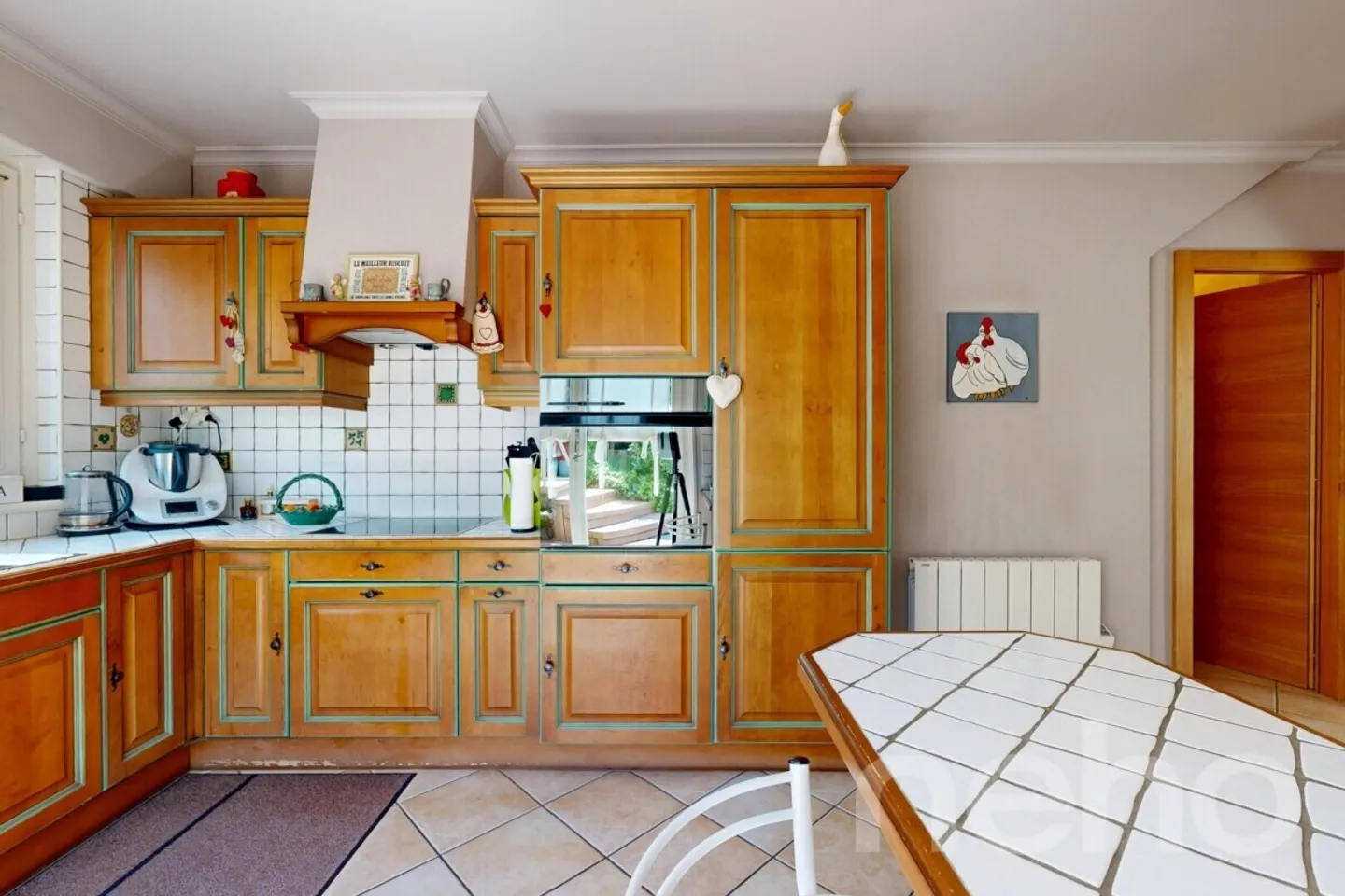 Casa familiare con giardino, garage e pannelli solari - Foto 7 di 13