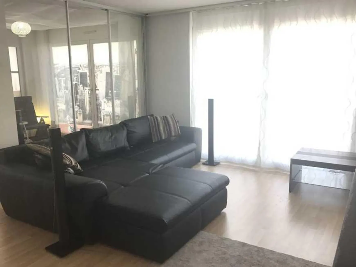 Moderne 2.5 Zimmerwohnung Zürich Seebach - Foto 2 von 8