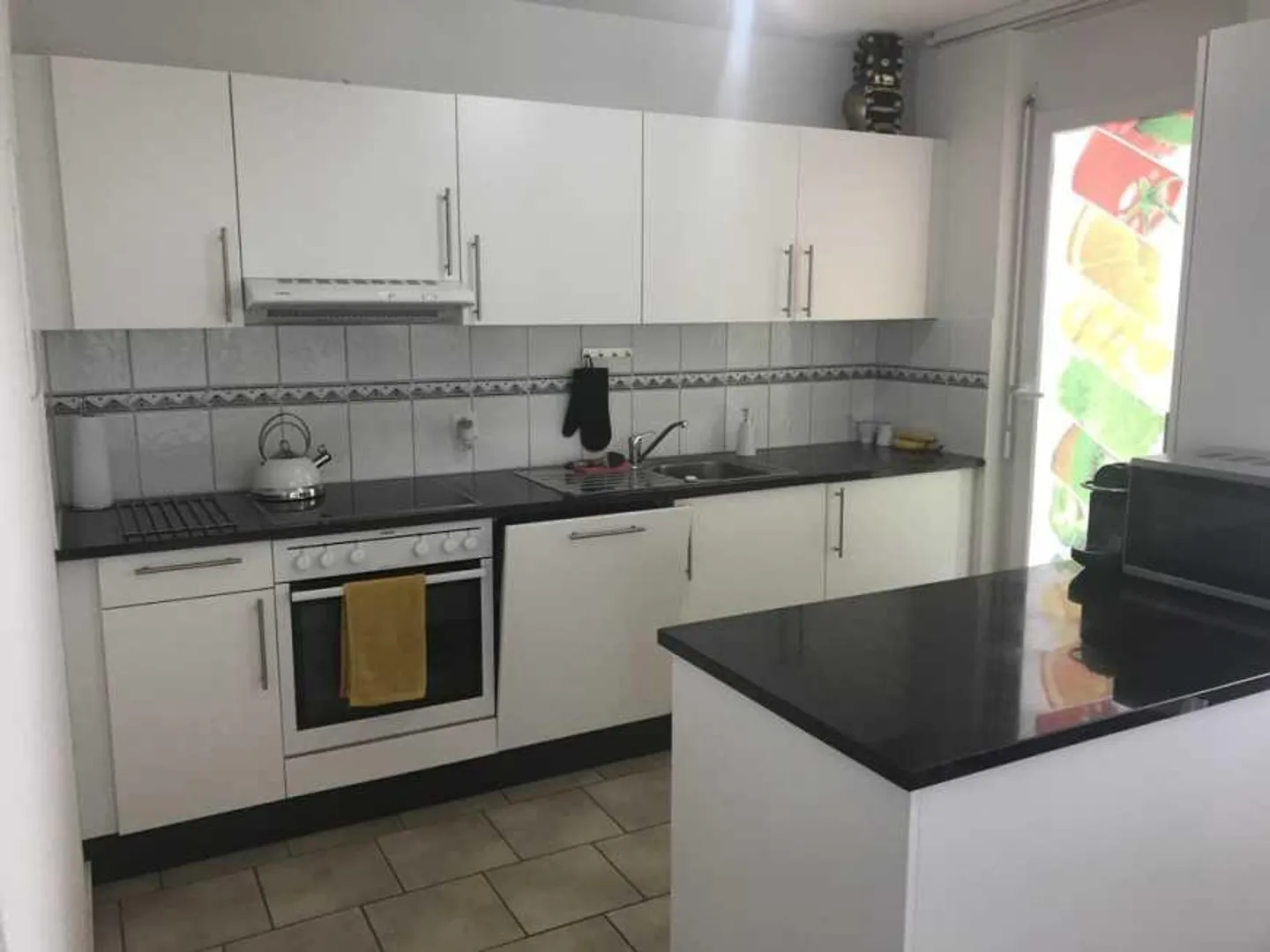 Moderne 2.5 Zimmerwohnung Zürich Seebach - Foto 5 von 8