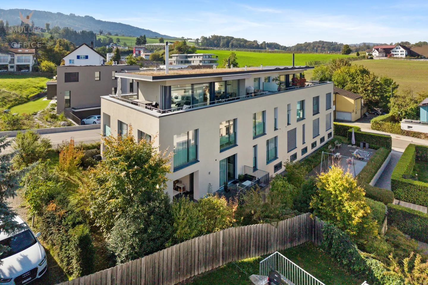 Stilvolle Attika-Maisonette mit Seesicht - Foto 2 von 14