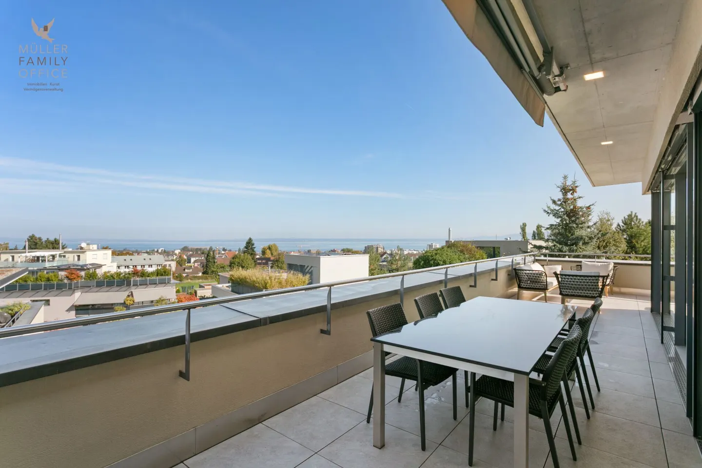 Stilvolle Attika-Maisonette mit Seesicht - Foto 6 von 14