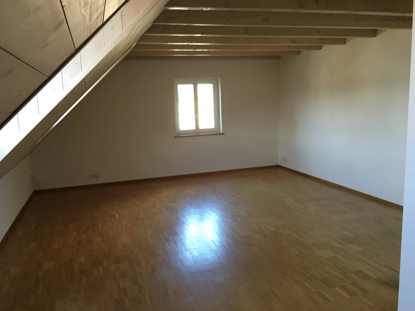 Appartamento mansardato di 3,5 locali a Dornach - Foto 4 di 16