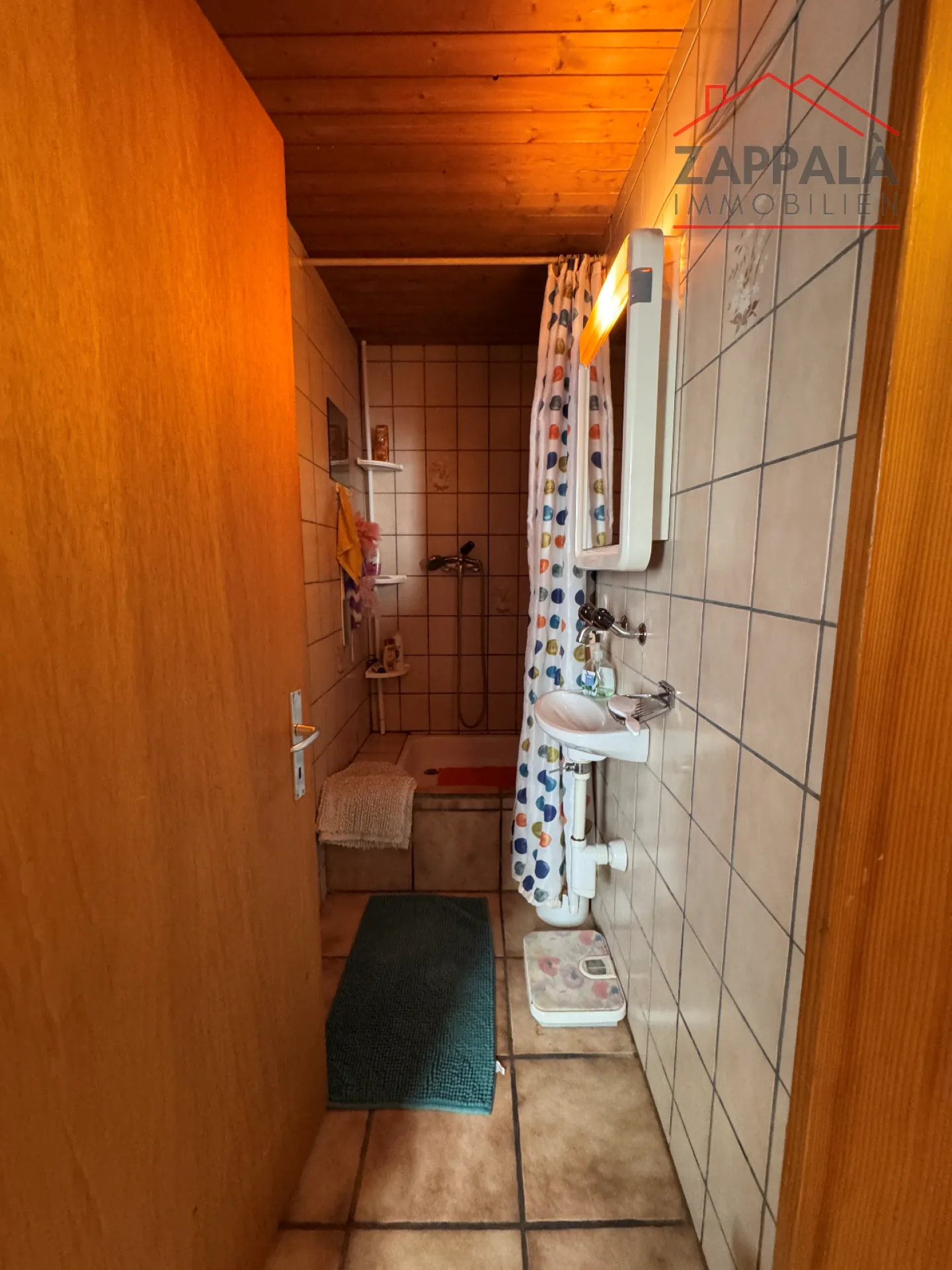 Affascinante casa a schiera angolare in posizione centrale a Hölstein – spaziosa, ben curata e con vista sulla Vordere Frenke - Foto 17 di 38