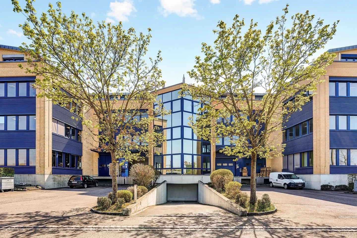 Ihr neues Geschäftsdomizil mit viel Potenzial! - Foto 1 von 9