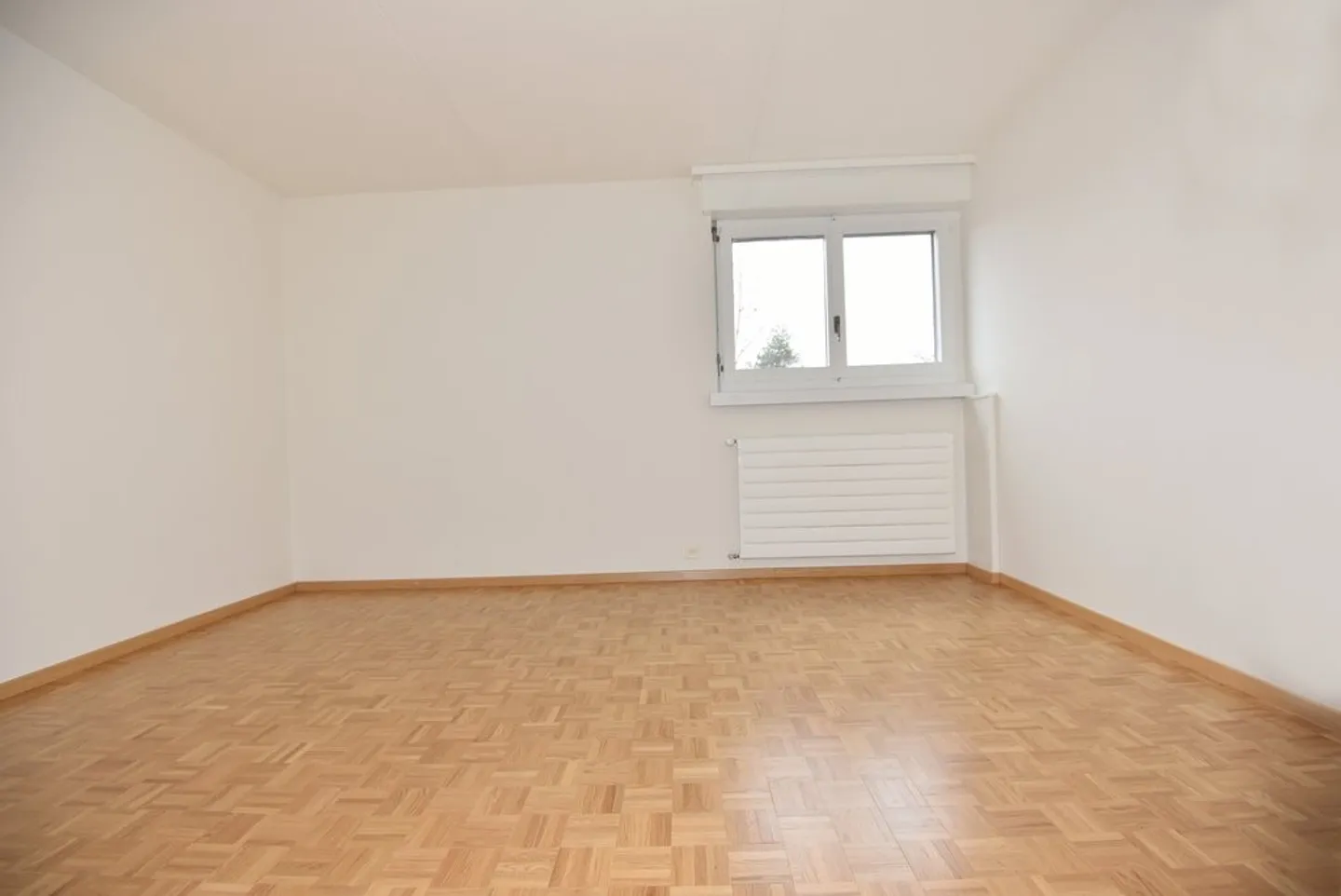 Bel appartement de 2,5 pièces avec vue dans les hauteurs de Lausanne - Photo 5 sur 6