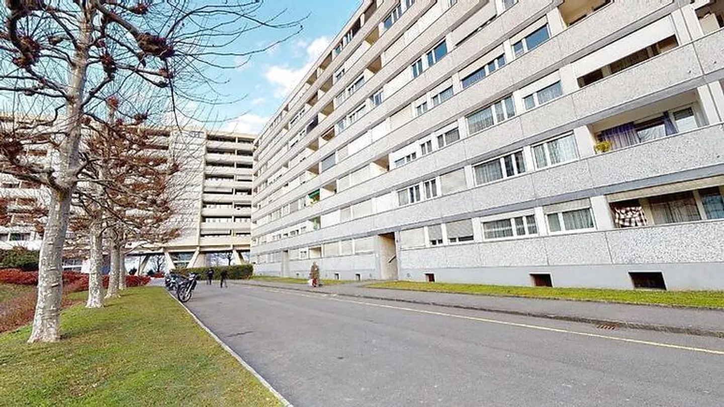 4-ZIMMER-WOHNUNG IN GENF - LANCY, MÖBLIERT - Foto 10 von 10