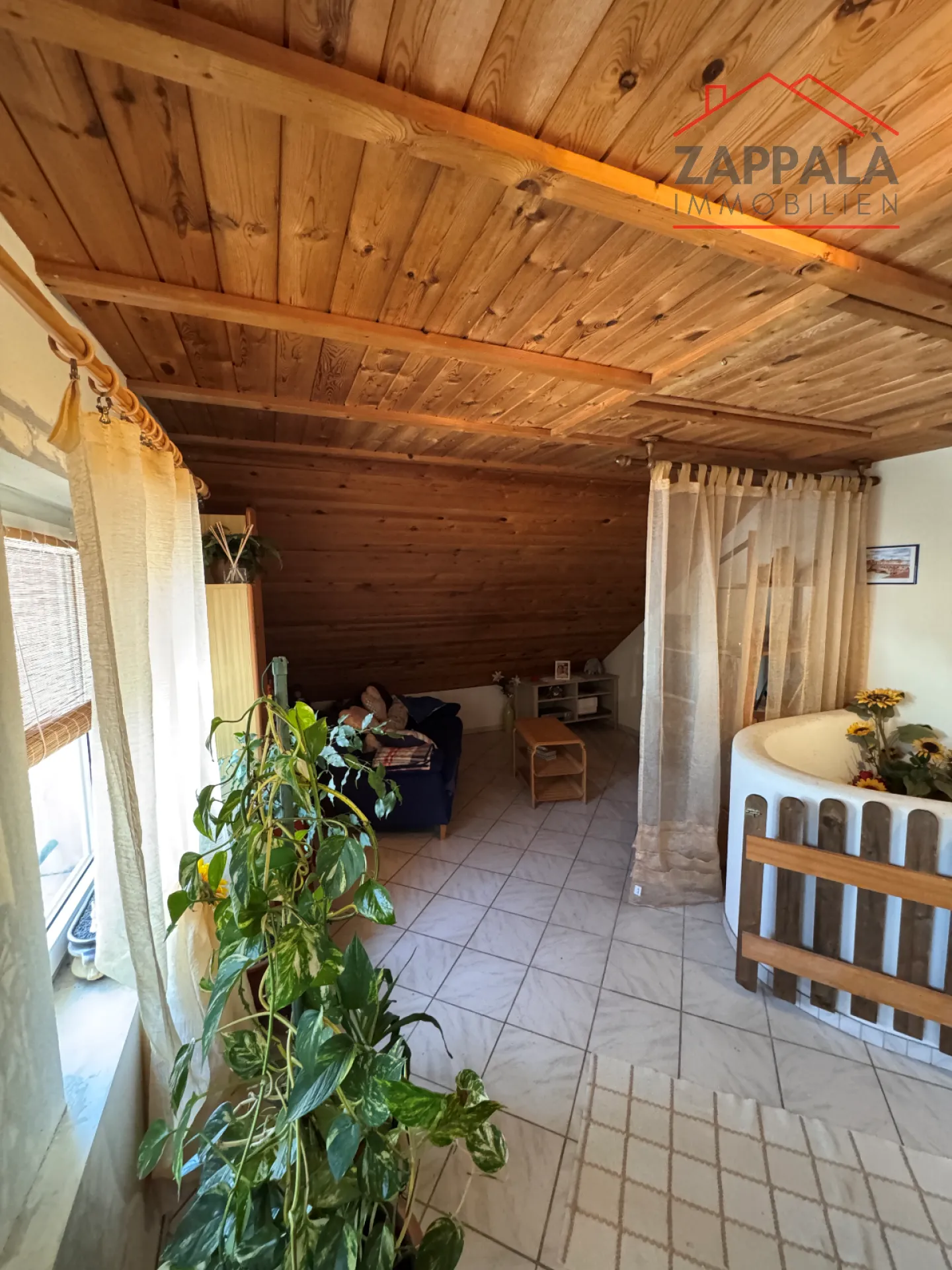 Affascinante casa a schiera angolare in posizione centrale a Hölstein – spaziosa, ben curata e con vista sulla Vordere Frenke - Foto 24 di 38