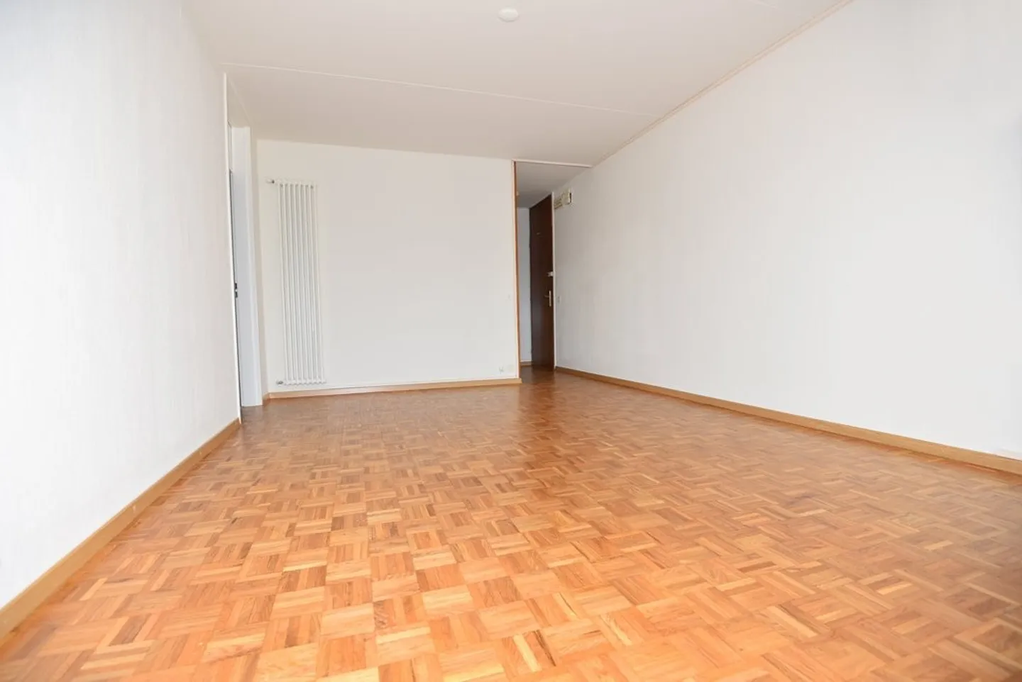 Bel appartement de 2,5 pièces avec vue dans les hauteurs de Lausanne - Photo 3 sur 6