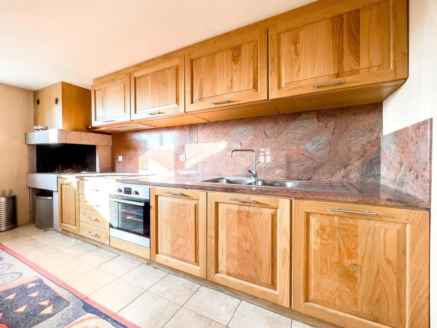 Incantevole casa familiare con giardino - Foto 3 di 8