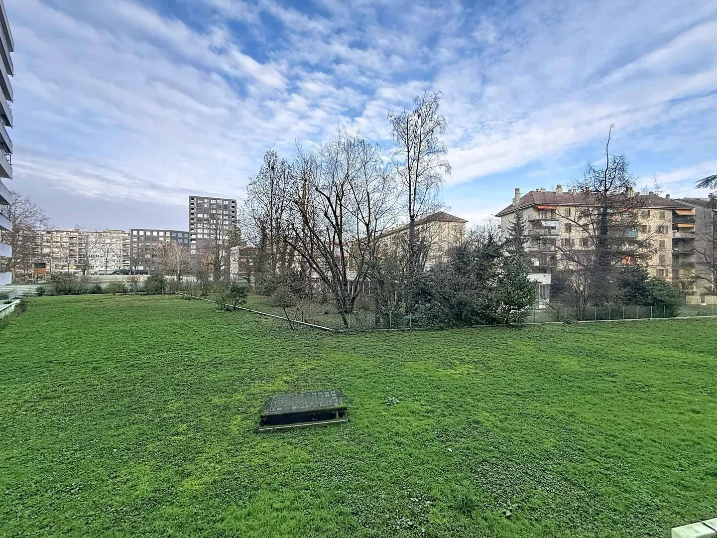 Bright renovated apartment in the Saint-Jean district - Photo 10 of 11