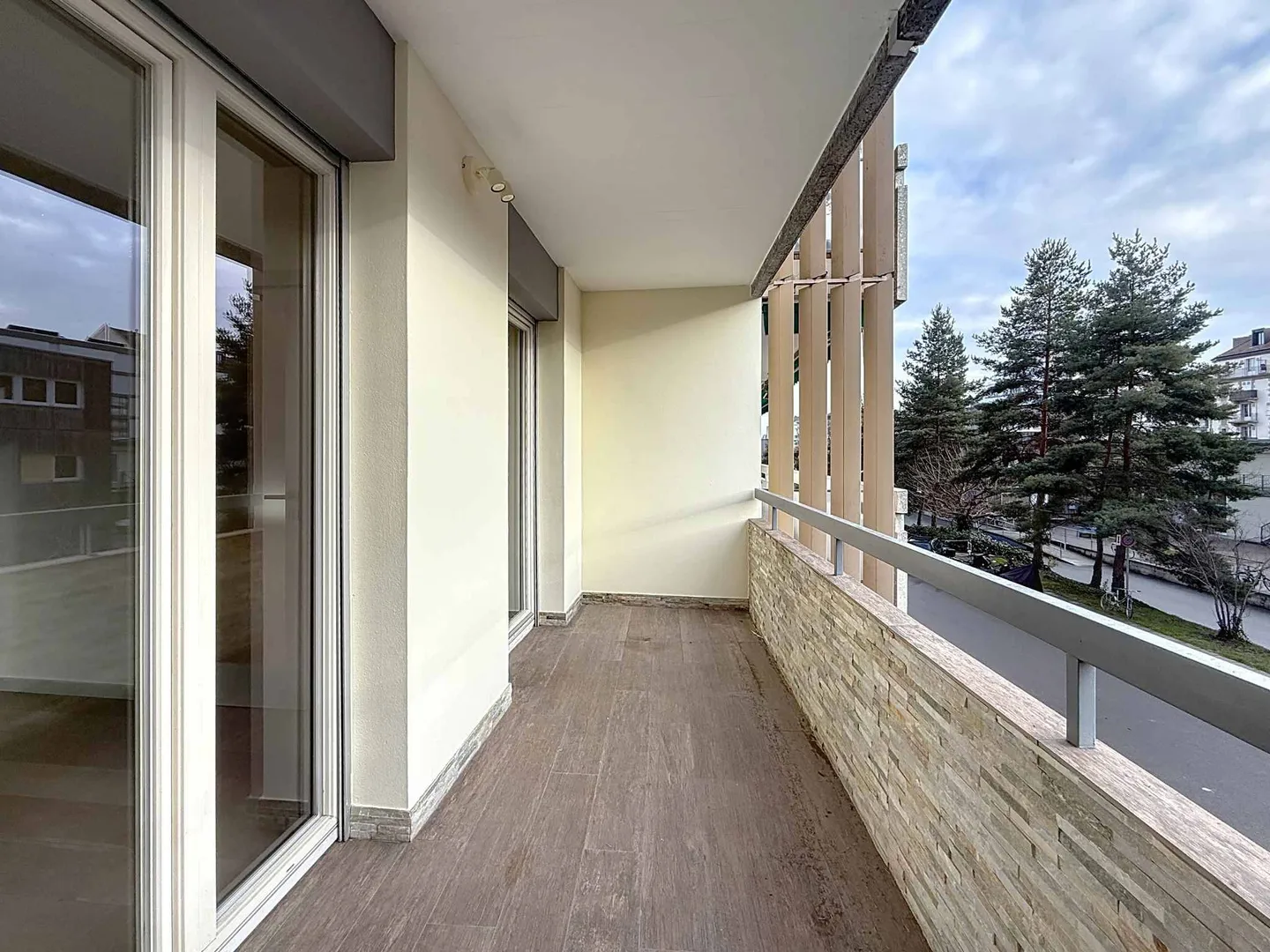 Bright renovated apartment in the Saint-Jean district - Photo 11 of 11