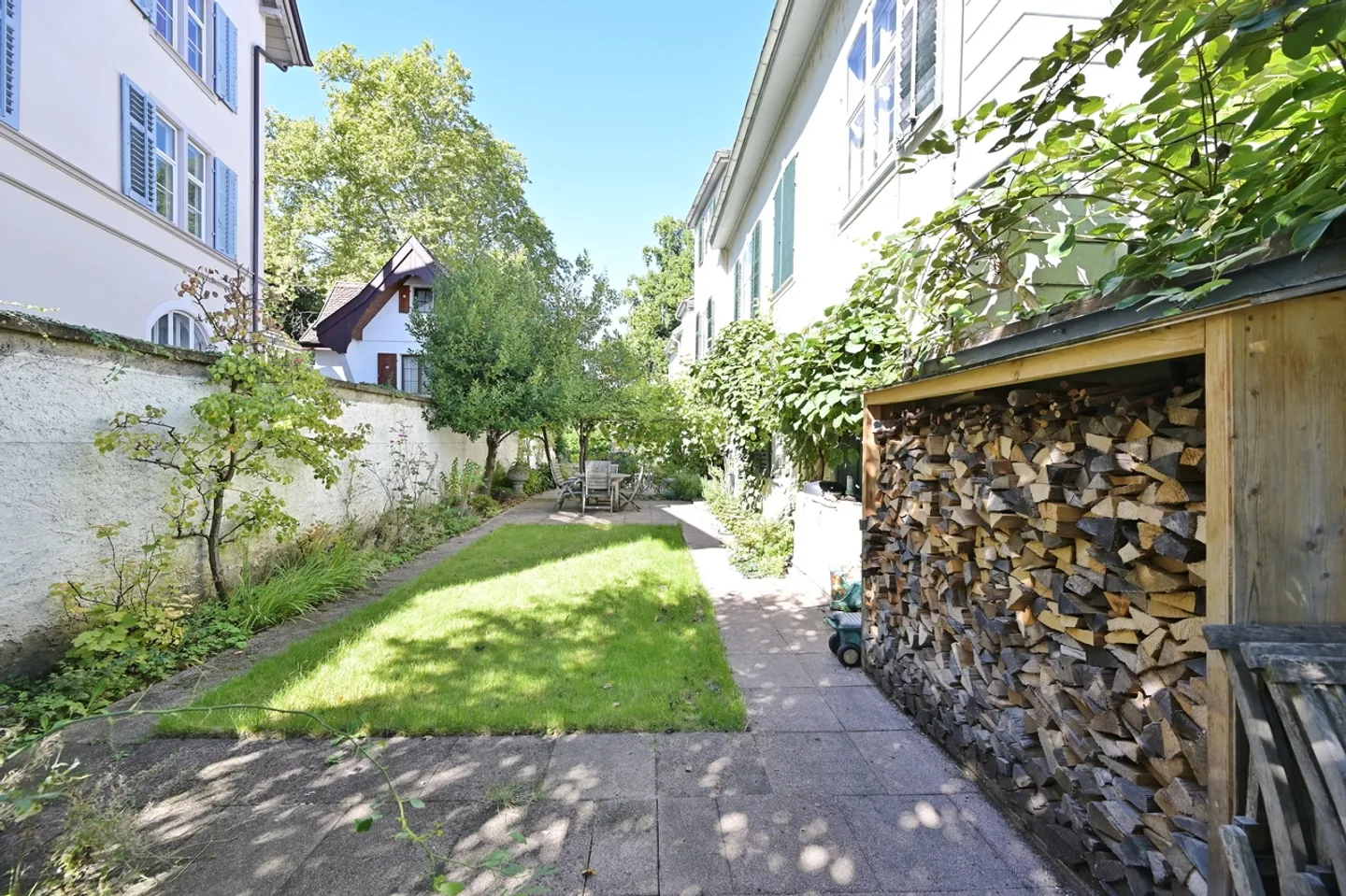 CASA DI CAMPAGNA NEL CUORE DI RIEHEN - VIVERE CON STORIA E CARATTERE - Foto 7 di 14