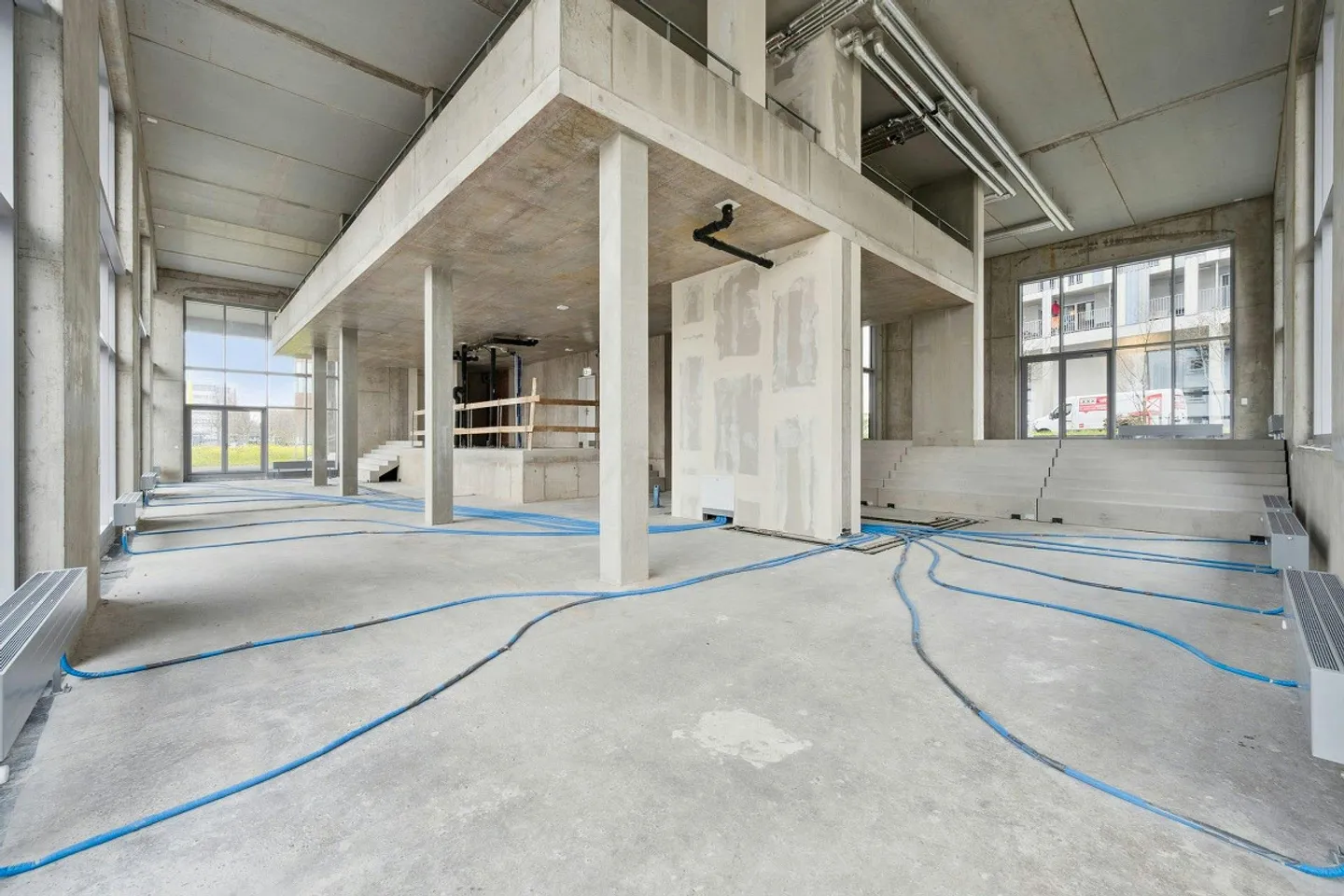 Spazio commerciale spazioso con potenziale per concetti innovativi - Foto 3 di 12