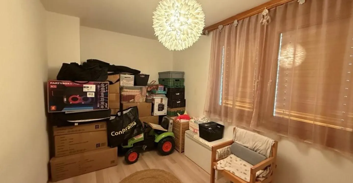 Beautiful 4.5-room apartment on the 1st floor - Photo 3 of 9