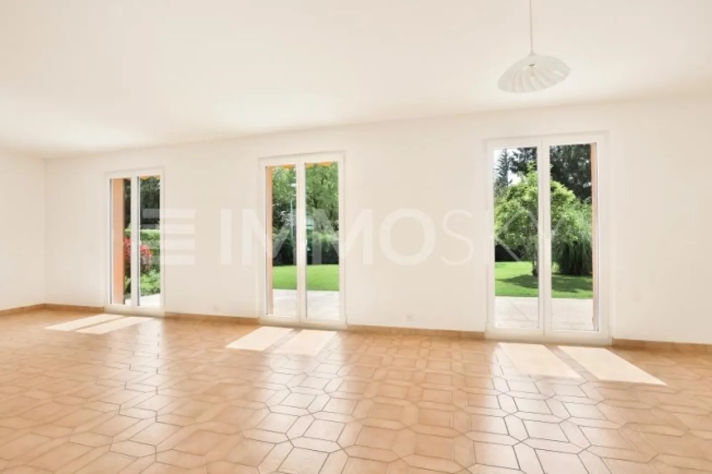 Perfekt gepflegtes Doppelhaus in Commugny - Foto 5 von 10