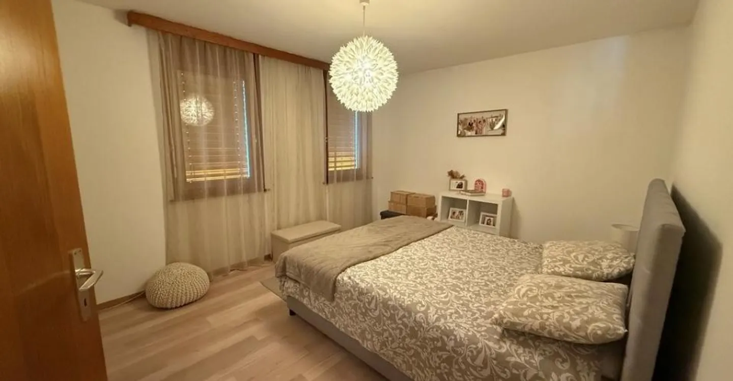 Beautiful 4.5-room apartment on the 1st floor - Photo 4 of 9